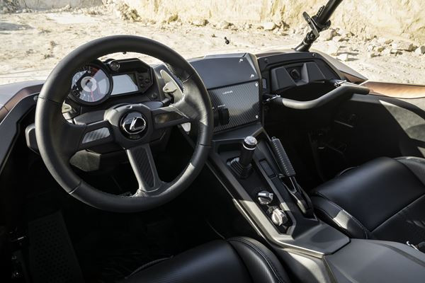 Le concept Lexus ROV repose sur une carrosserie légère fixée à un cadre tubulaire