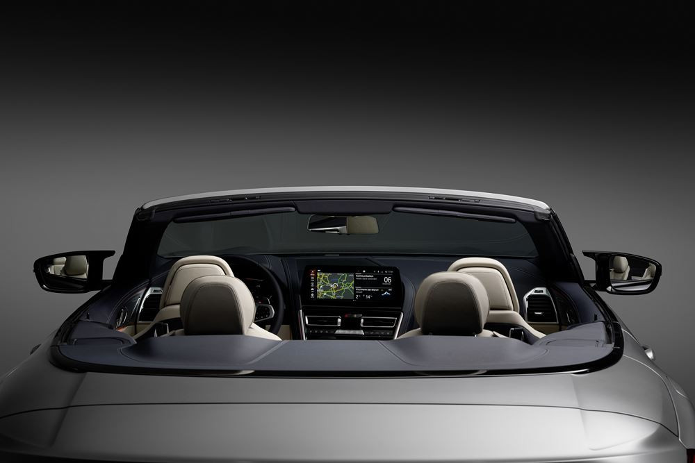 La BMW Série 8 Cabriolet s’offre des modifications de design à l'extérieur