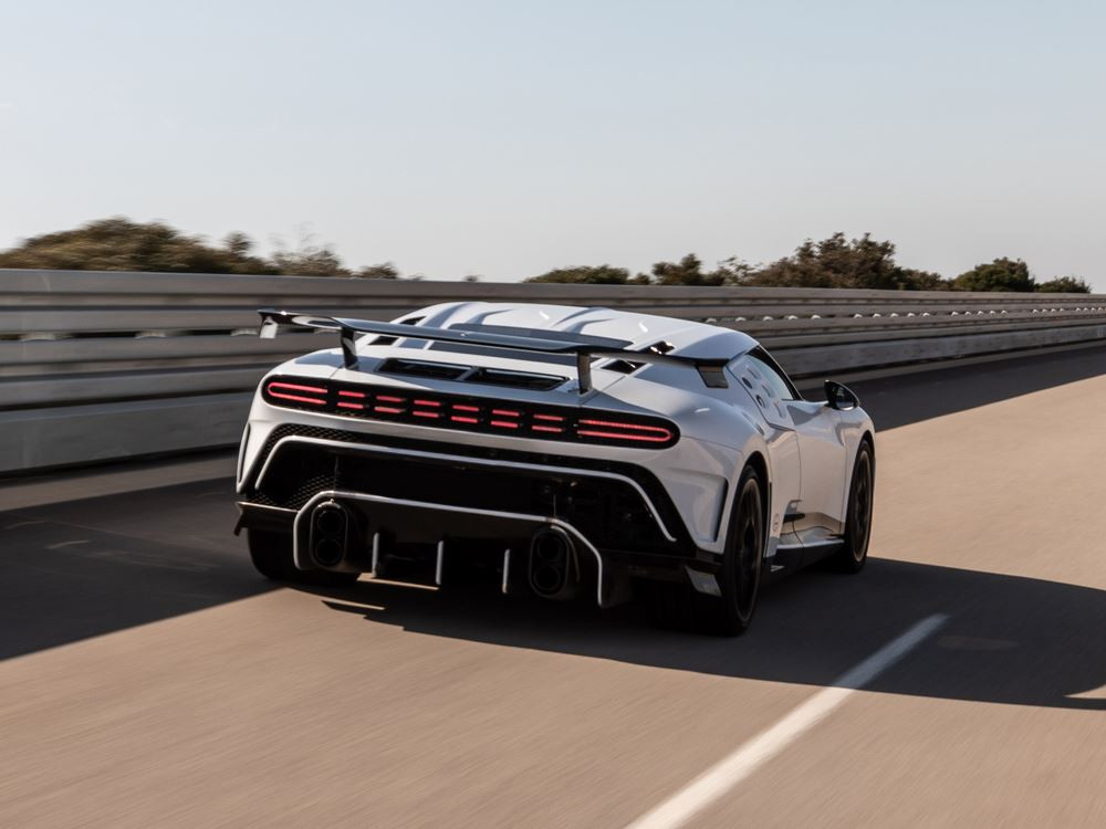 Le prototype de Bugatti Centodieci soumis à plus de 50 000 km d'essais intensifs