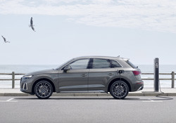L'Audi Q5 TFSI e hybride rechargeable offre une autonomie électrique de 62 km