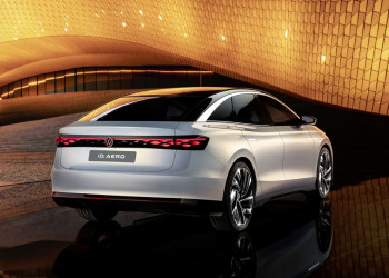 Le concept Volkswagen ID. Aero de berline électrique affiche une autonomie de 620 km