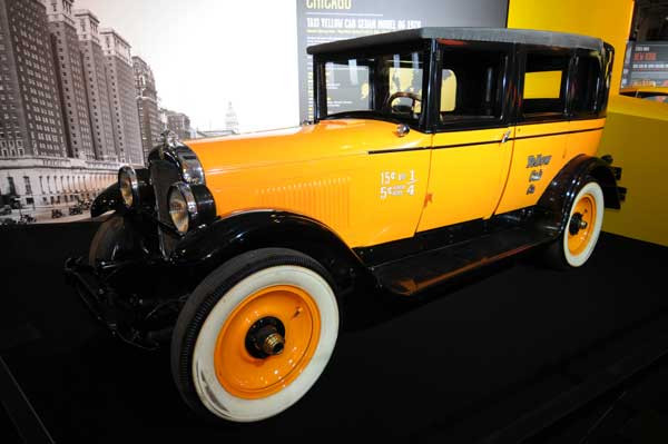 Retrouvez en images « Les Taxis du Monde » du Mondial de l’Automobile de Paris