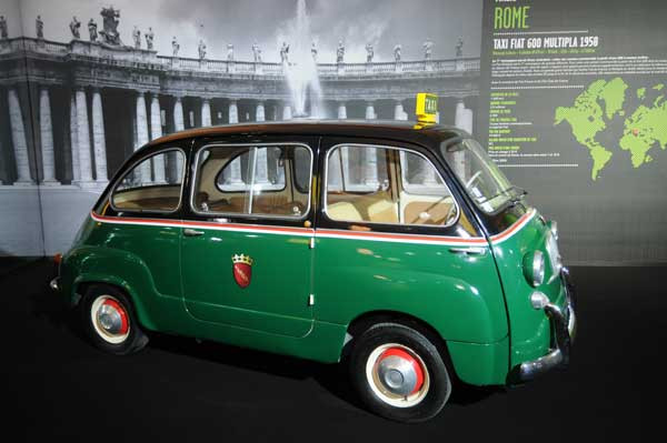 Retrouvez en images « Les Taxis du Monde » du Mondial de l’Automobile de Paris