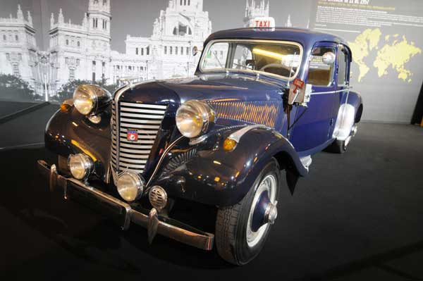 Retrouvez en images « Les Taxis du Monde » du Mondial de l’Automobile de Paris
