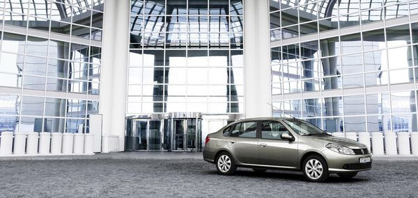 La nouvelle Renault Symbol remporte le prix « Autobest 2009 »