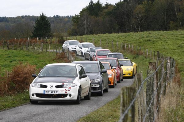 La Renault Megane R26.R élue « Sportive de l’année 2008 » par Echappement