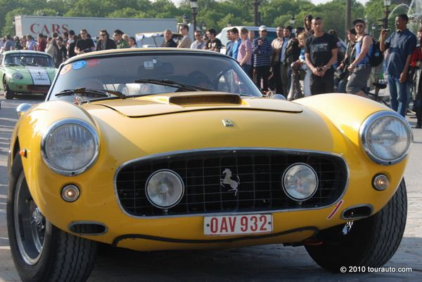 Découvrez les voitures de collection du 19ème Tour Auto