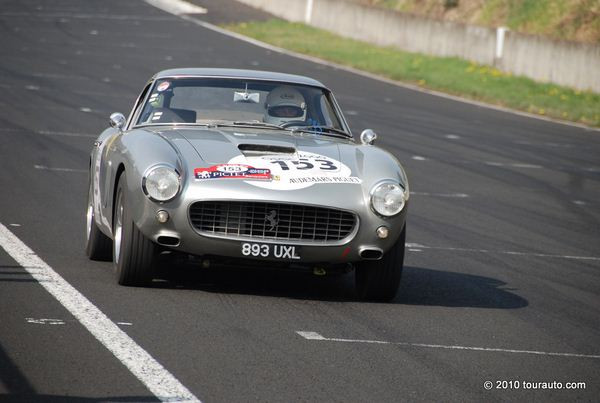 Découvrez les voitures de collection du 19ème Tour Auto