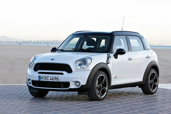 L'une de ces 38 voitures sera élue "Voiture Mondiale de l'Année 2011"