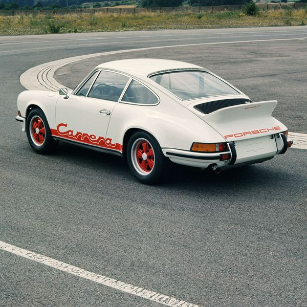 La Porsche 911 célèbre ses 50 ans