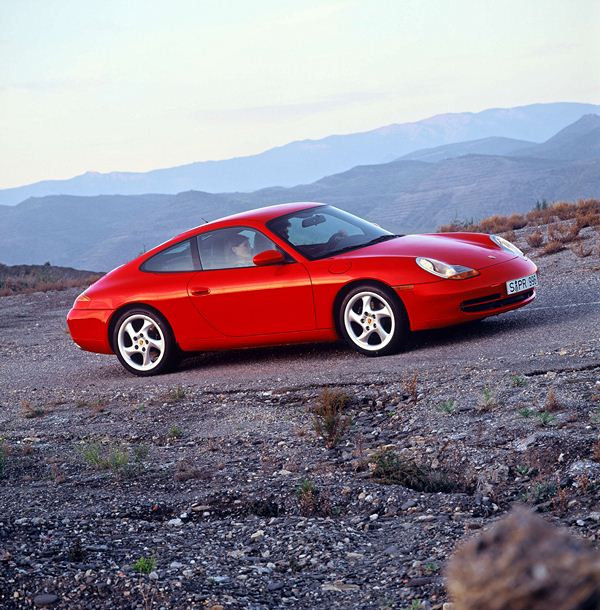 La Porsche 911 célèbre ses 50 ans