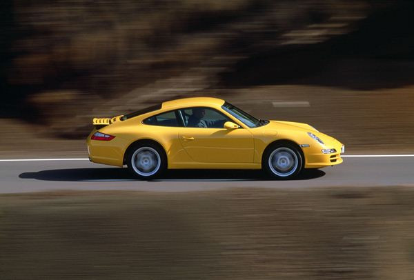 La Porsche 911 célèbre ses 50 ans