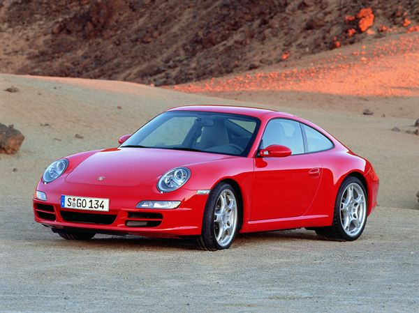 La Porsche 911 célèbre ses 50 ans