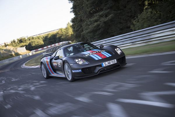 La Porsche 918 Spyder effectue la boucle nord du Nürburgring en moins de sept minutes