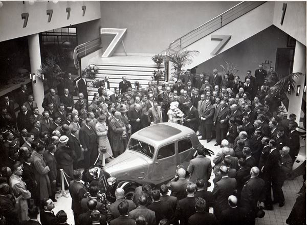 Citroën célèbre les 80 ans de sa Traction Avant