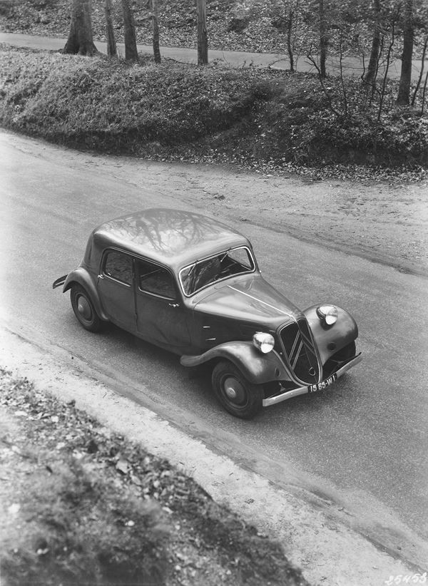 Citroën célèbre les 80 ans de sa Traction Avant