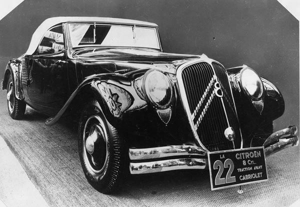 Citroën célèbre les 80 ans de sa Traction Avant