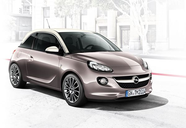 La petite voiture urbaine chic se décline à la carte pour exprimer le style de son propriétaire