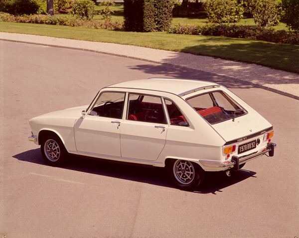La Renault 16 fête ses 50 ans