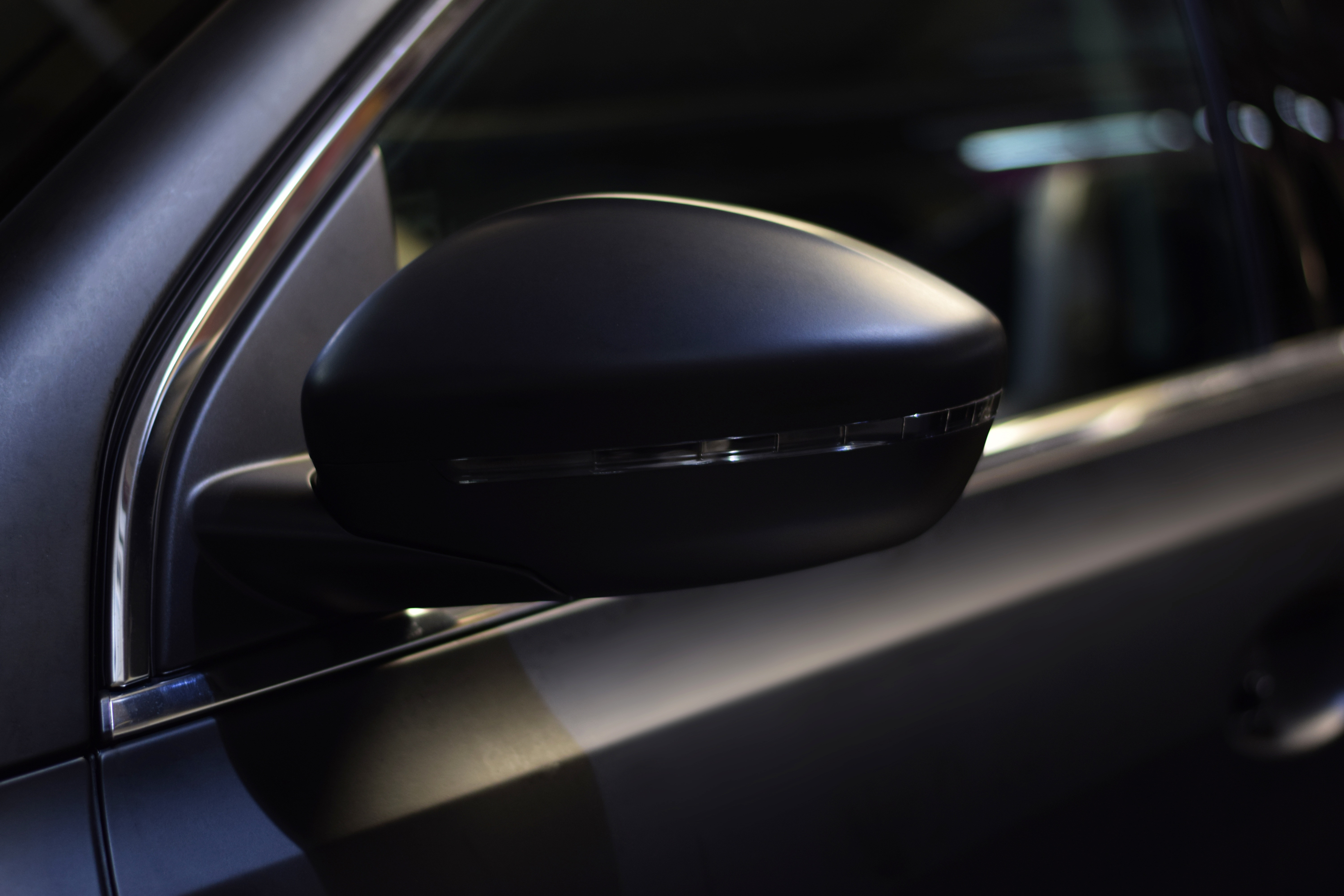 Les teintes automobiles les plus populaires en 2022 sont le blanc, le noir et le gris