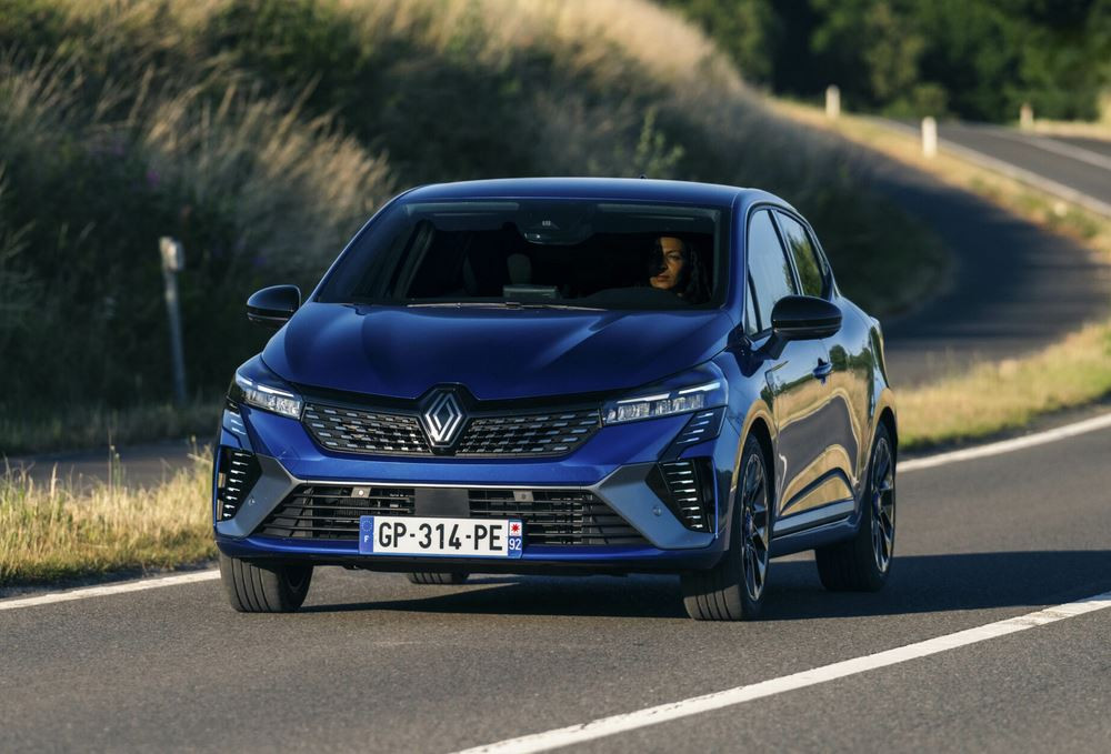 La Renault Clio devant la Peugeot 208 et la Dacia Sandero en 2024 en France