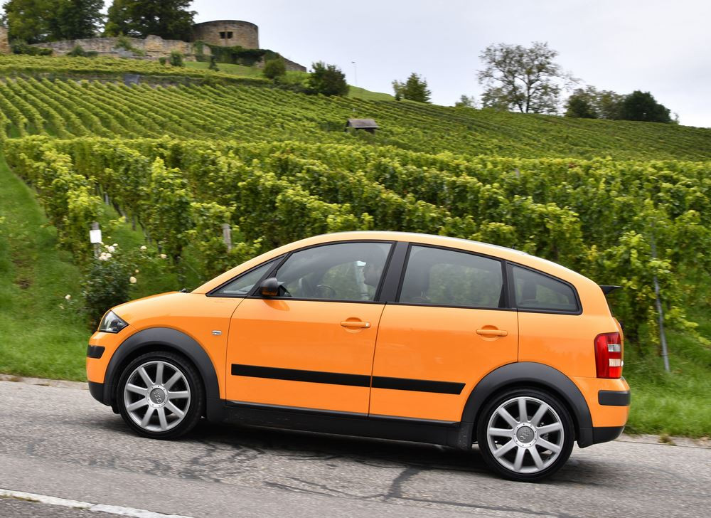Le véhicule compact haut de gamme Audi A2 célèbre ses 25 ans