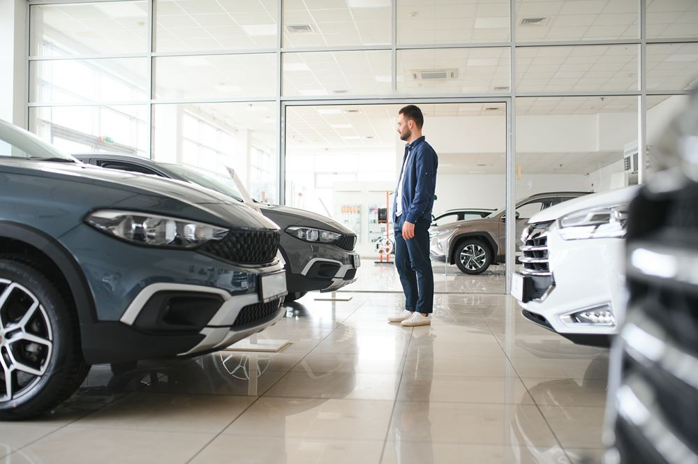 L'acquisition d'une voiture s'inscrit dans un cadre économique et social plus incertain