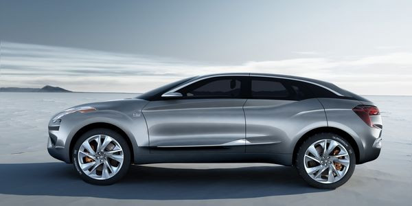 Hypnos, le concept car haut de gamme hybride Citroën