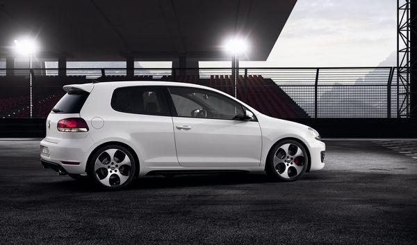 Volkswagen présente en première mondiale le concept Golf GTI