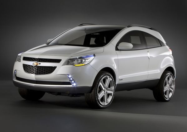 Chevrolet présente le GPiX Crossover Coupé Concept