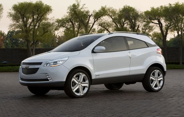 Chevrolet présente le GPiX Crossover Coupé Concept