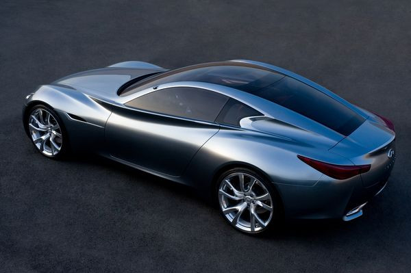 Infiniti présente le concept Essence