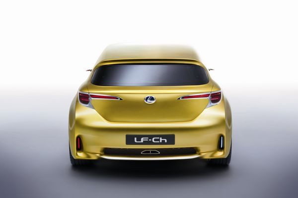 Première mondiale à Francfort pour le concept Lexus LF-Ch