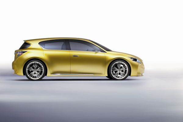 Première mondiale à Francfort pour le concept Lexus LF-Ch