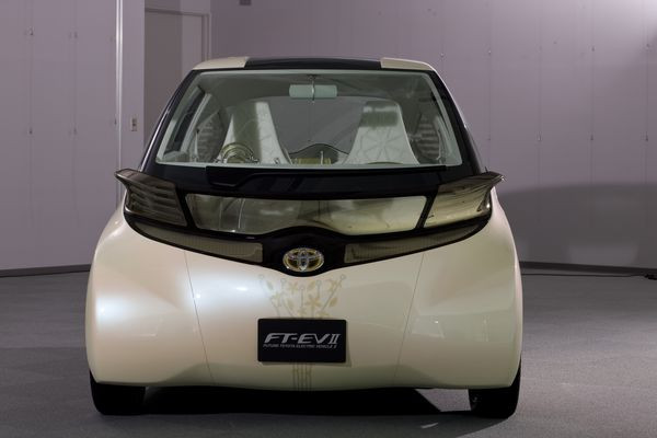 Première mondiale à Tokyo pour le concept de petite voiture électrique Toyota