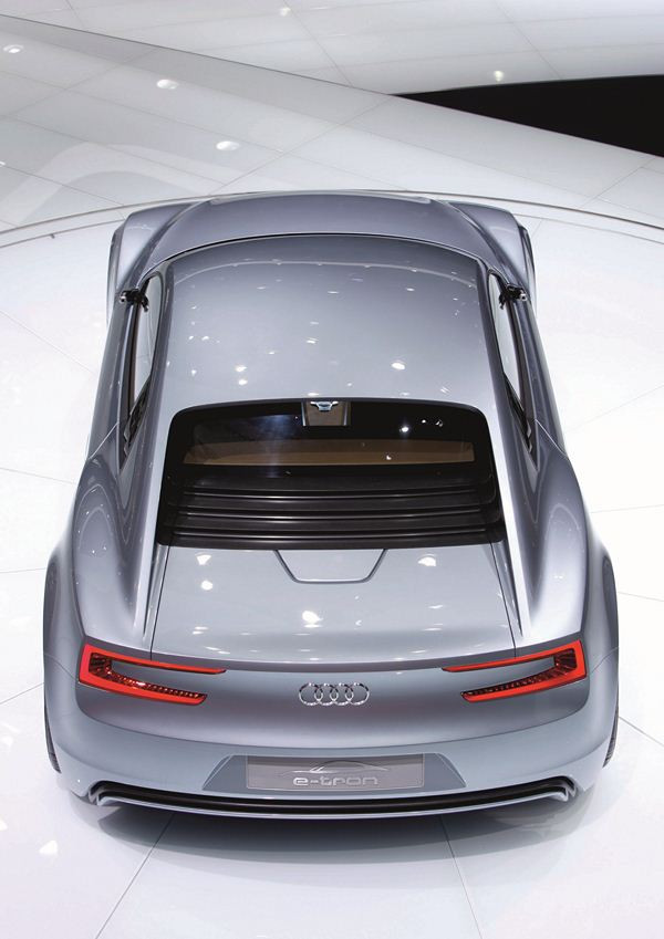 Audi présente le Detroit Showcar Audi e-tron