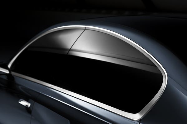 Première mondiale à Genève pour le concept 5 by Peugeot