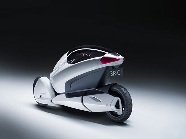 Honda présente un concept de véhicule électrique à trois roues