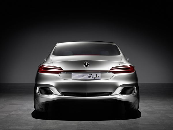 Mercedes dévoile le concept Mercedes F 800 Style