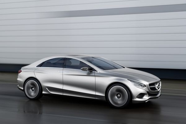 Mercedes dévoile le concept Mercedes F 800 Style