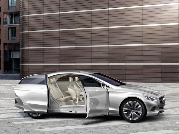 Mercedes dévoile le concept Mercedes F 800 Style