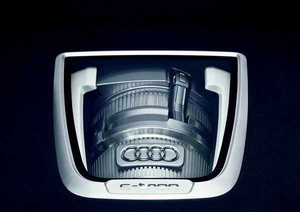 Audi dévoile le show car A1 e-tron à Genève