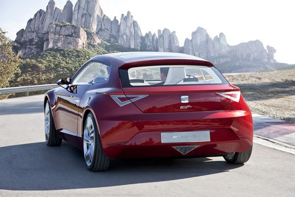 Seat présente le concept électrique sportif Seat Ibe à Paris