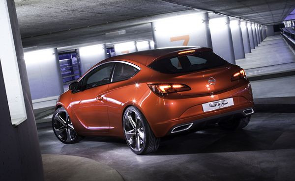 Le show car Opel GTC Paris affiche ses ambitions sportives au Mondial