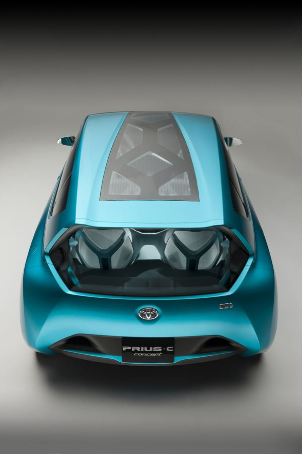 Toyota présente un concept de citadine hybride au salon de Détroit
