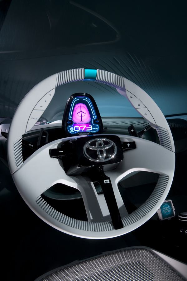 Toyota présente un concept de citadine hybride au salon de Détroit