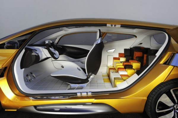 Renault dévoile le concept R-Space au salon de Genève
