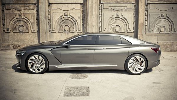 Citroën présente le concept-car Metropolis au salon de Genève