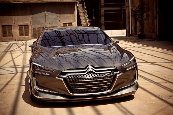 Citroën présente le concept-car Metropolis au salon de Genève