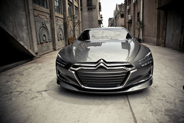 Citroën présente le concept-car Metropolis au salon de Genève